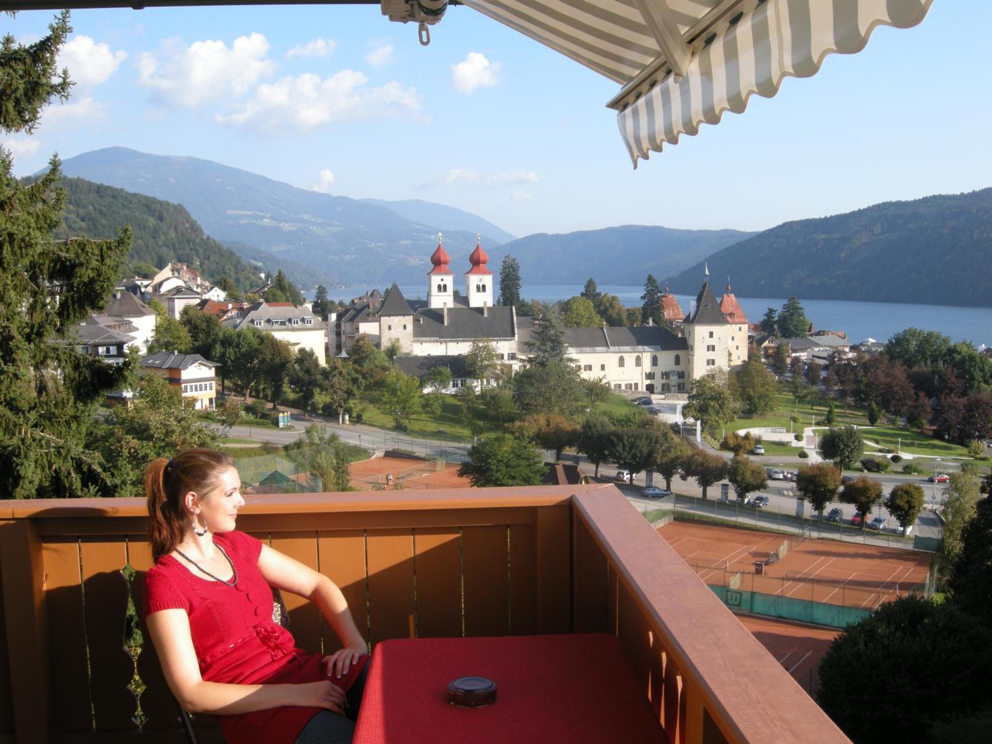 Staudacher Hof-Das Romantische Haus Millstatt Bilik gambar